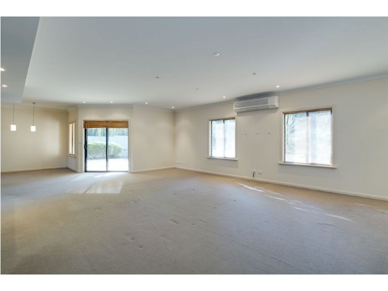 1 Shannon Road, Bridgewater SA 5155