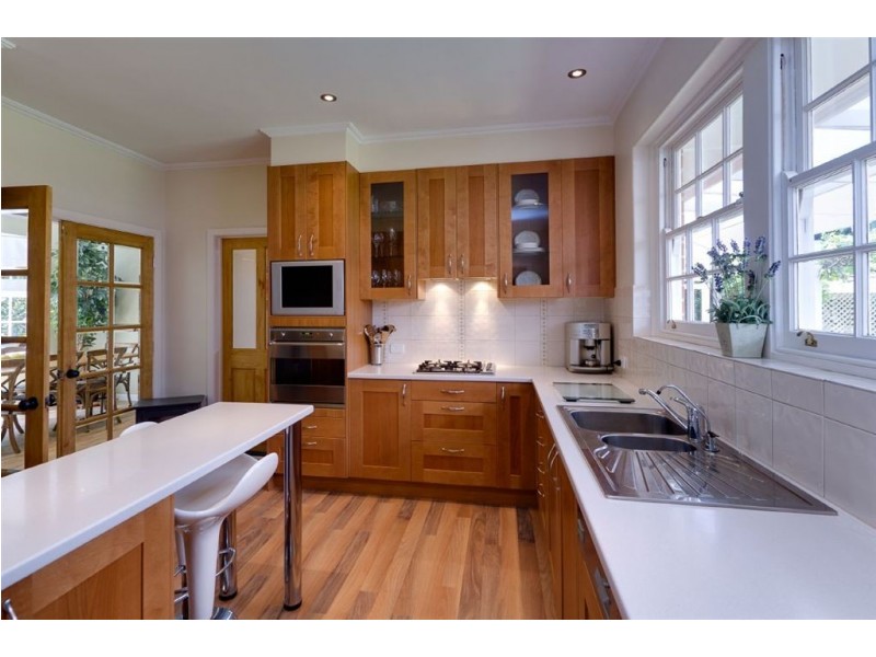 12 Ti Tree Road, Stirling SA 5152