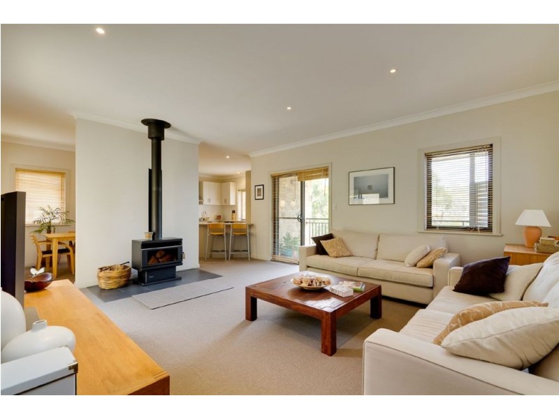 17 Renown Avenue, Crafers West SA 5152