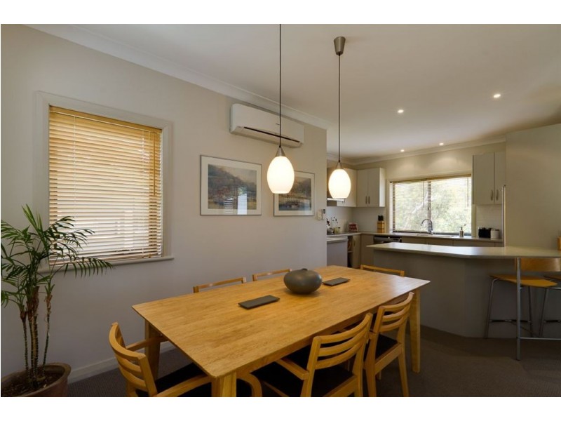 17 Renown Avenue, Crafers West SA 5152