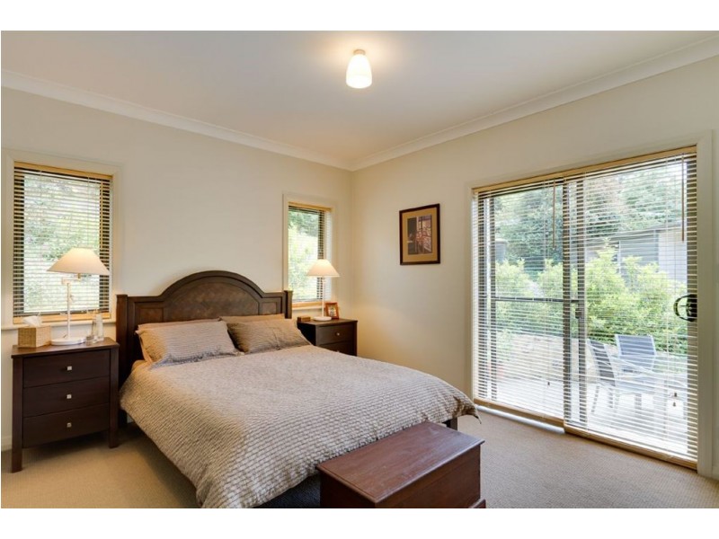 17 Renown Avenue, Crafers West SA 5152