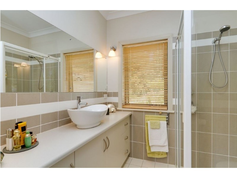 17 Renown Avenue, Crafers West SA 5152