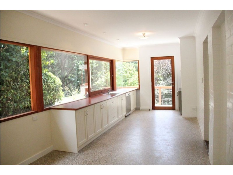 5 Gould Road, Stirling SA 5152