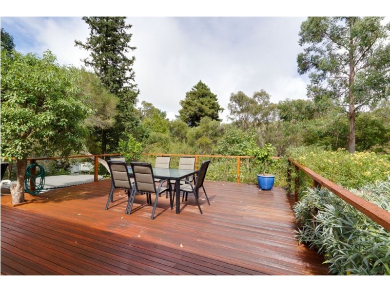 15 Woorabinda Drive, Stirling SA 5152