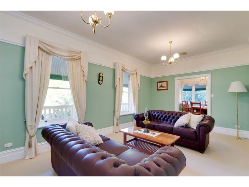 6 Sheoak Road, Crafers West SA 5152