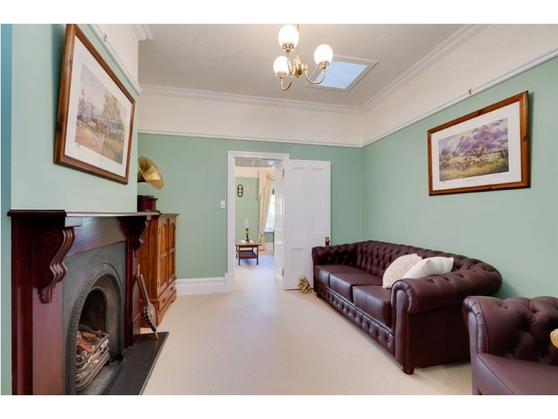 6 Sheoak Road, Crafers West SA 5152