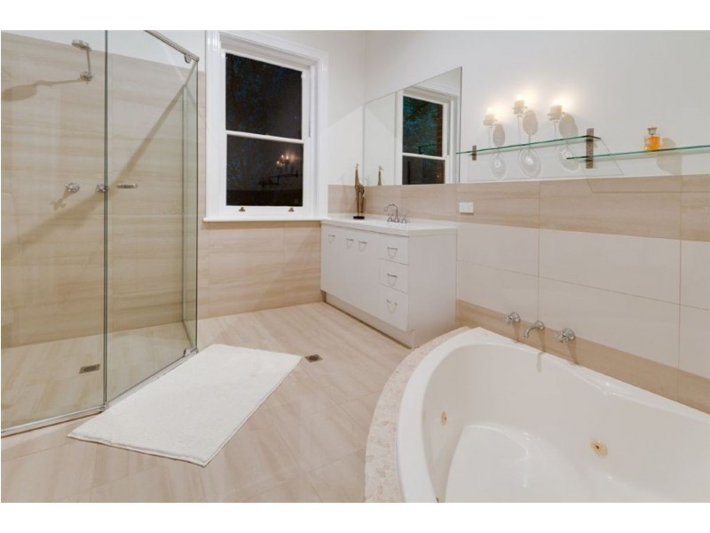 6 Sheoak Road, Crafers West SA 5152