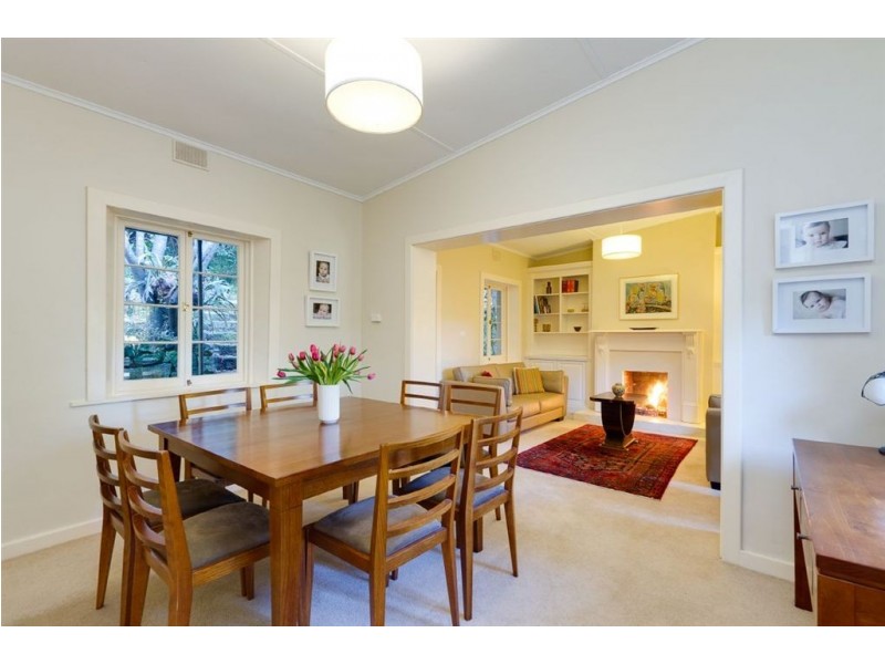 11 Fern Road, Crafers West SA 5152