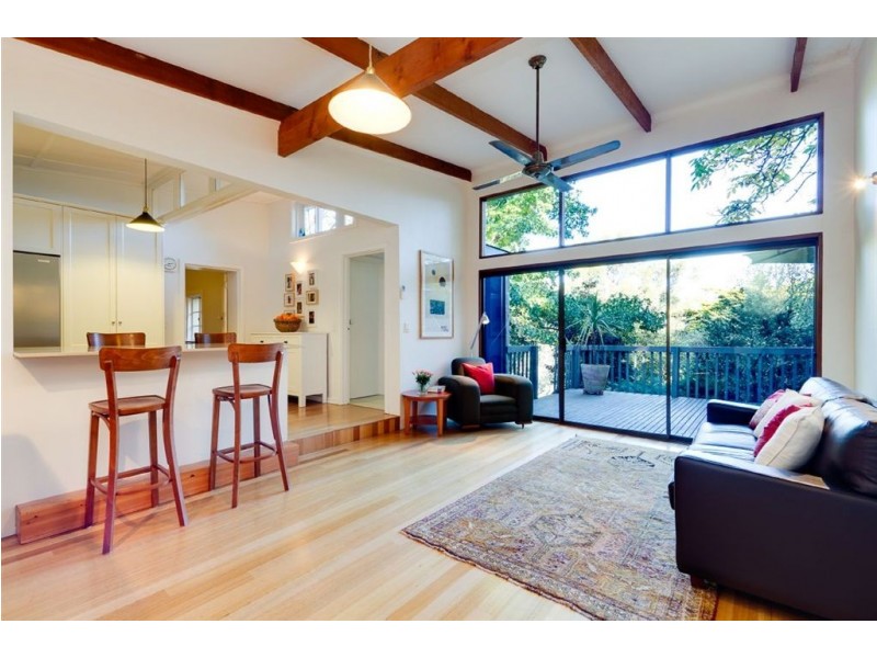 11 Fern Road, Crafers West SA 5152