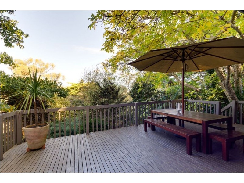 11 Fern Road, Crafers West SA 5152