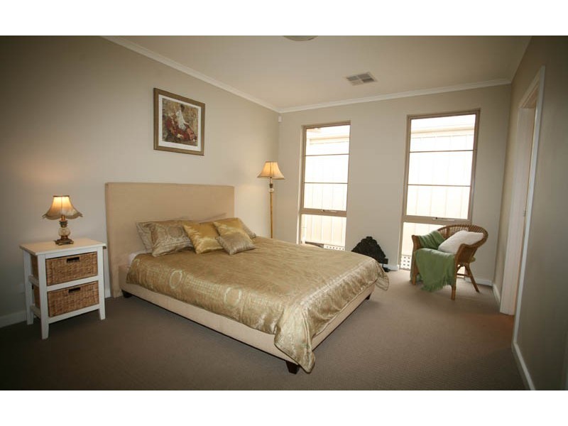 2/66 Mt Barker Road, Stirling SA 5152