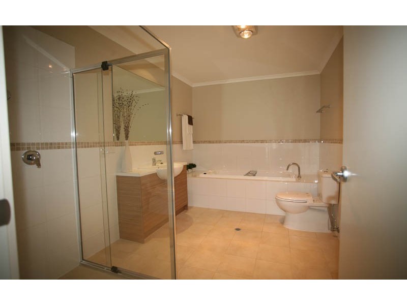 2/66 Mt Barker Road, Stirling SA 5152