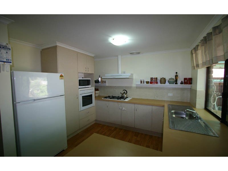 6 Banksia Drive, Bridgewater SA 5155