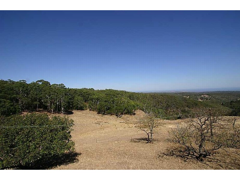 4 Charlick Road, Crafers West SA 5152