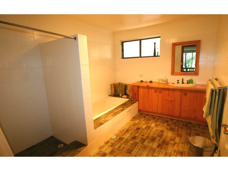 13 Lewis Ave, Aldgate SA 5154