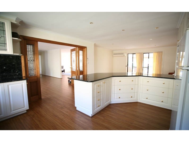 42 Sheoak Rd, Crafers West SA 5152