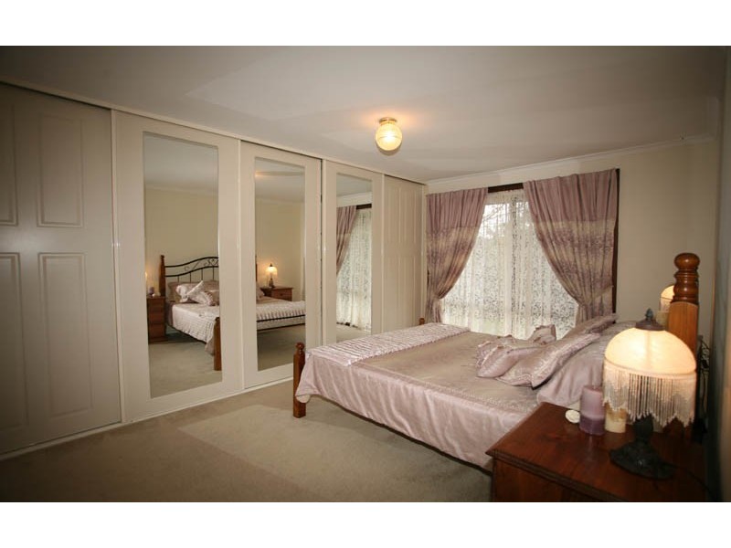 42 Sheoak Rd, Crafers West SA 5152