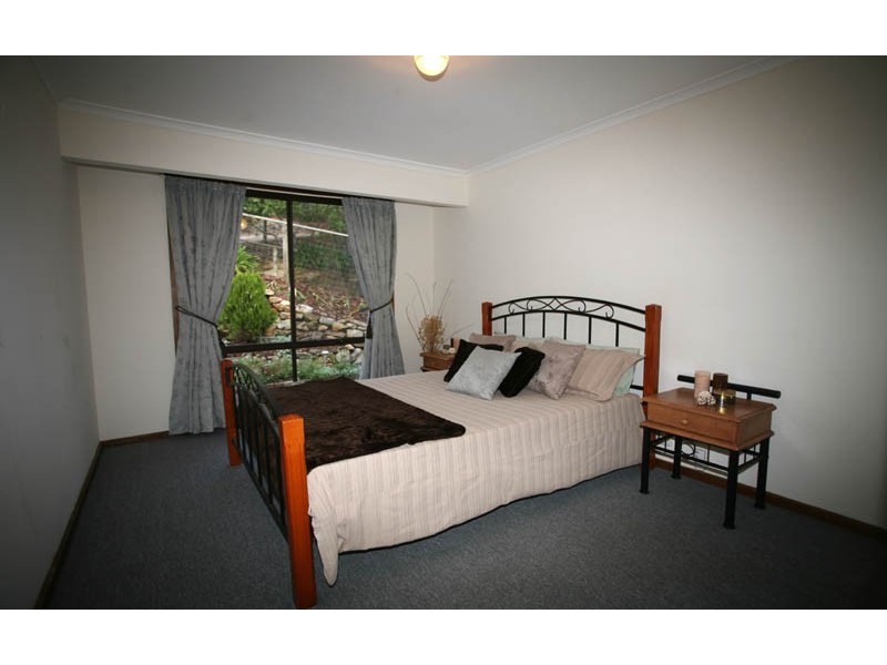 42 Sheoak Rd, Crafers West SA 5152