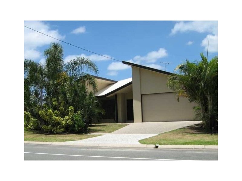 13 Saint Smith Road, Beachmere QLD 4510