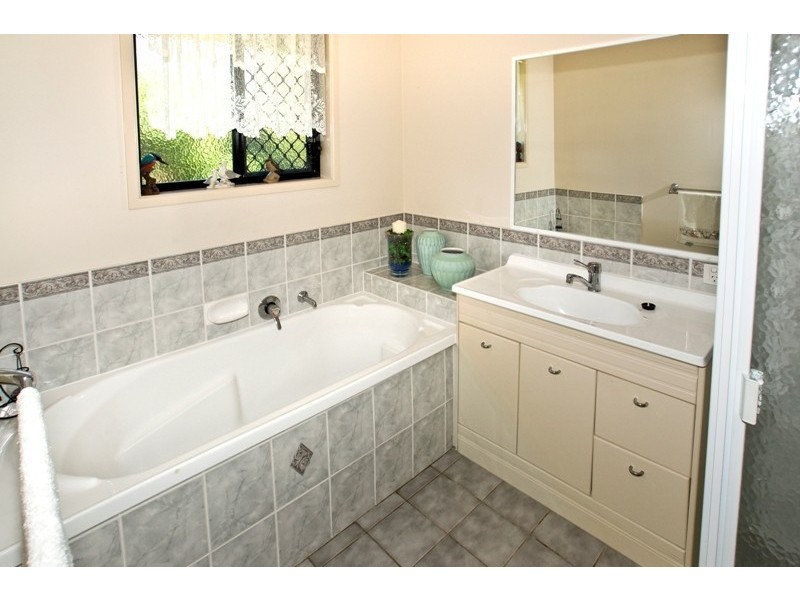 50 Aidan Crescent, Elimbah QLD 4516