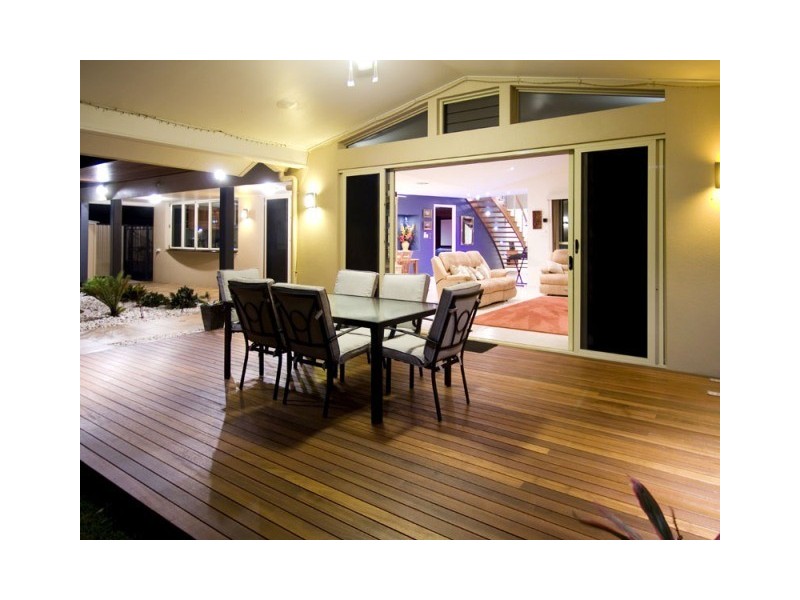 19 Avalon Street, Sandstone Point QLD 4511