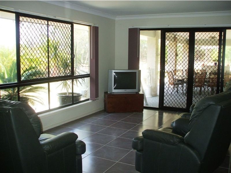 1 Cavanagh Place, Ningi QLD 4511