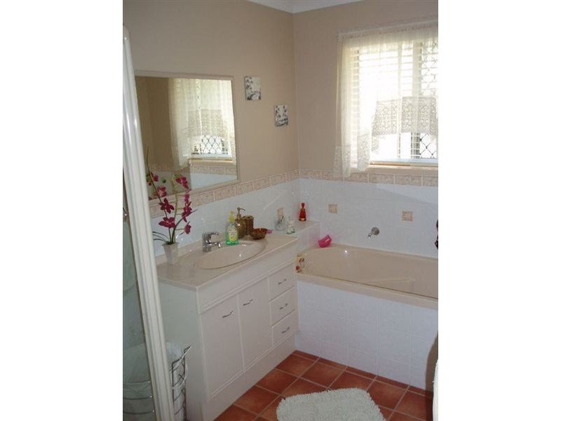 39 Riccardo Street, Caboolture QLD 4510