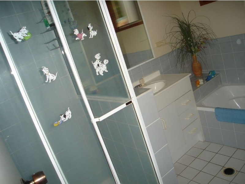 4 Millie Street, Morayfield QLD 4506