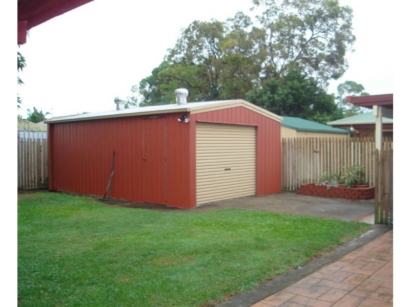 4 Millie Street, Morayfield QLD 4506