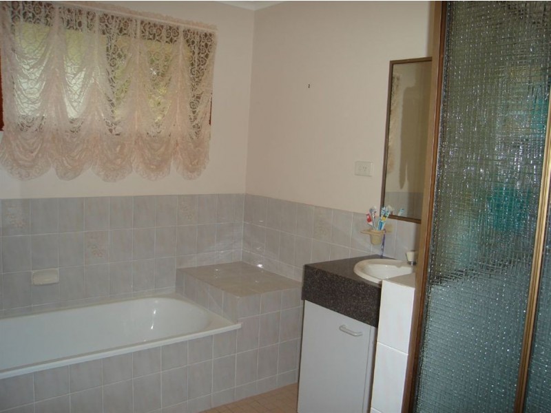 17-21 Naomi Court, Morayfield QLD 4506