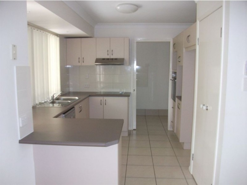 11 Summerhill Drive, Morayfield QLD 4506