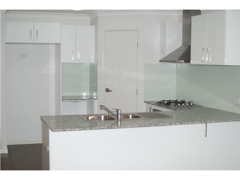 1 Sugarglider Crt, Morayfield QLD 4506