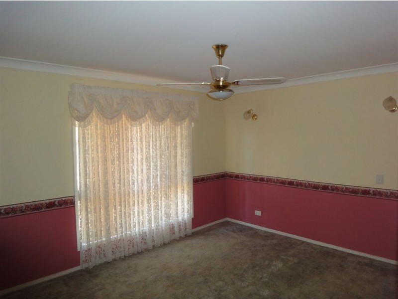 18 Carmela Crescent, Morayfield QLD 4506