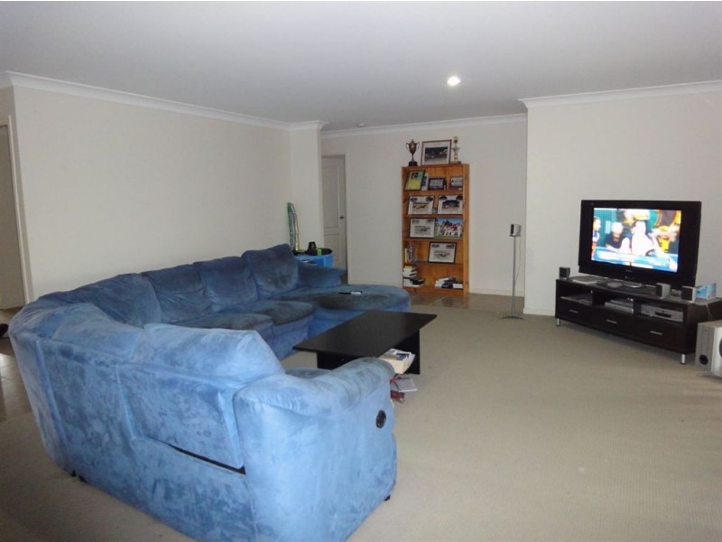 8 Newton Street, Morayfield QLD 4506