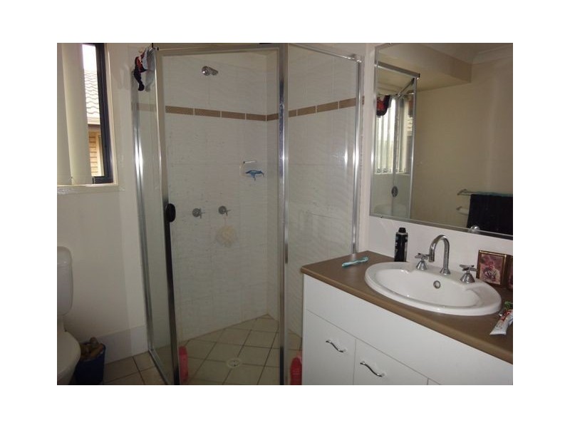 8 Newton Street, Morayfield QLD 4506