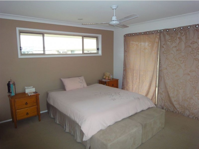 45 Hollywood Ave, Bellmere QLD 4510