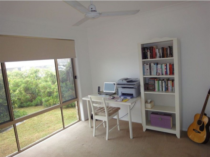 45 Hollywood Ave, Bellmere QLD 4510