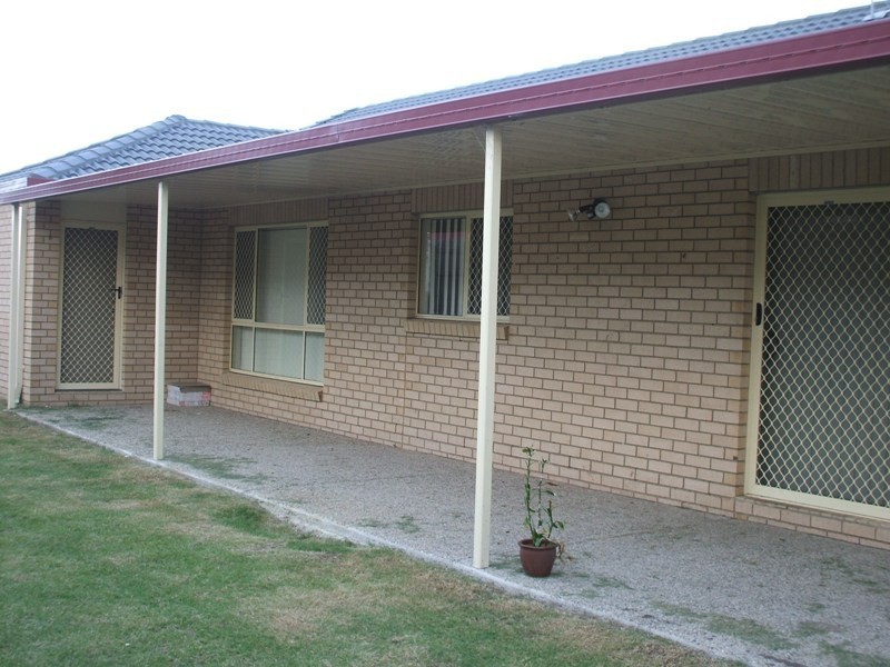 24 Riverbend Cres, Morayfield QLD 4506