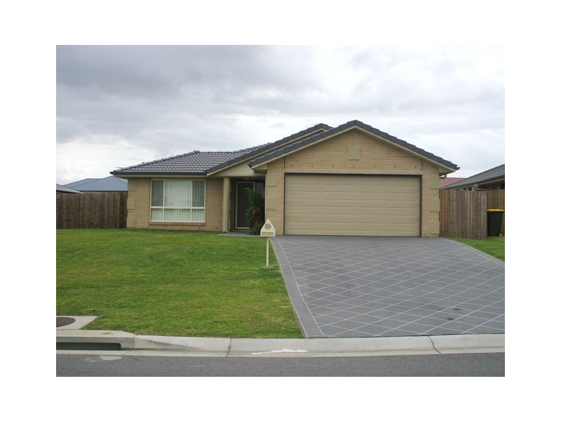 19 Leggett Street, Morayfield QLD 4506