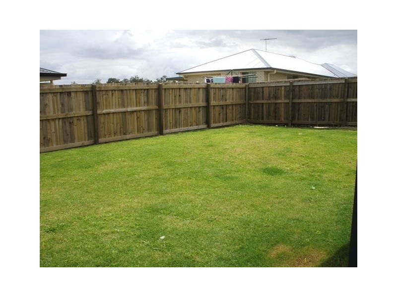 19 Leggett Street, Morayfield QLD 4506