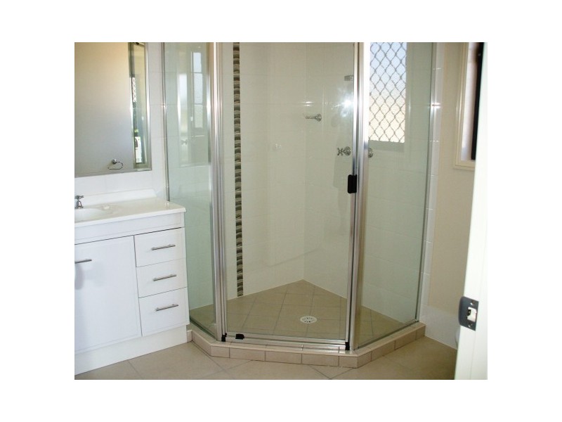 74 Ridgegarden Drive, Morayfield QLD 4506