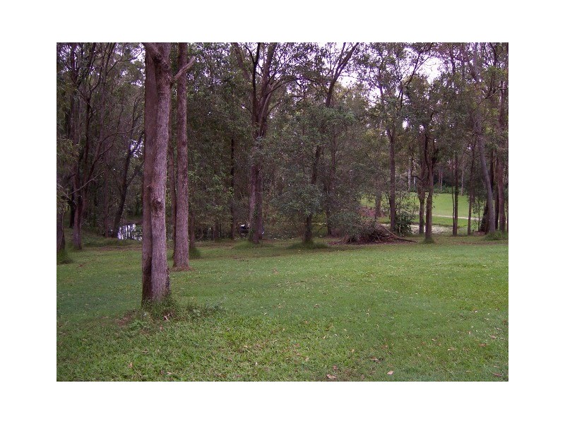 4 Behrens Road, Bellmere QLD 4510