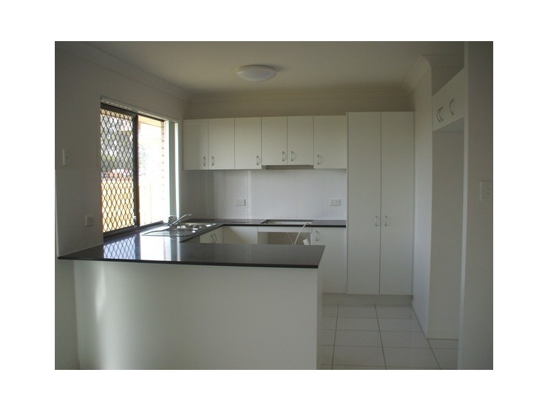 2 Dear Place, Bellmere QLD 4510