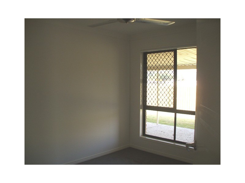 2 Dear Place, Bellmere QLD 4510