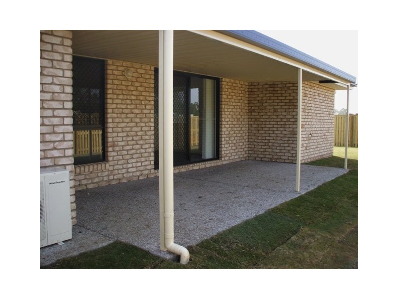 2 Dear Place, Bellmere QLD 4510