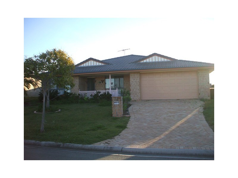 10 Monavale Court, Sandstone Point QLD 4511