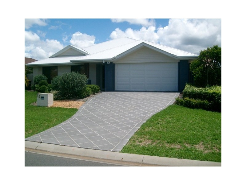 14 Briggs Drive, Caboolture QLD 4510