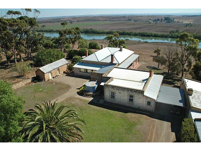 226 Murray Drive, Murray Bridge SA 5253