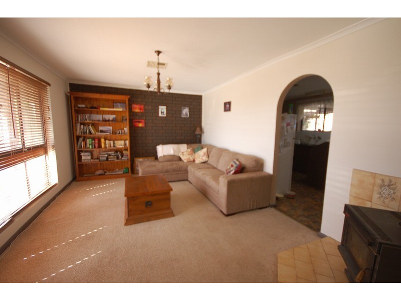 11 Myrtle Avenue, Murray Bridge SA 5253