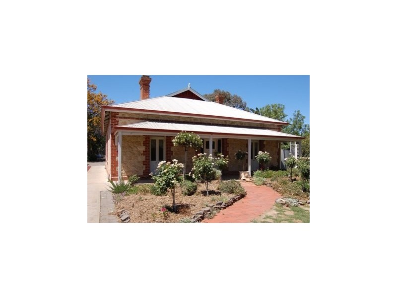 94 Adelaide Road, Murray Bridge SA 5253